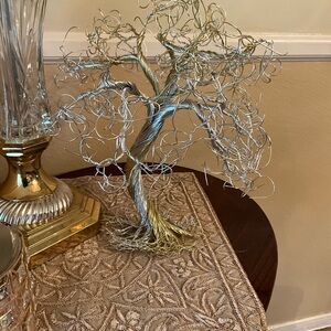 Gold and silver blend leafless wire tree